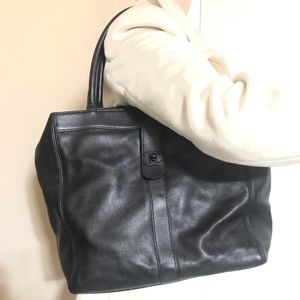 Chanel leather tote